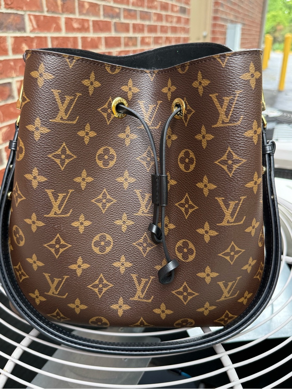 Louis Vuitton Monogram Neonoe Canvas Bucket Shoulder Bag